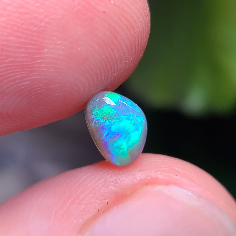 Green Teal Dark Opal, 0.59ct from Lighting Ridge, AUS