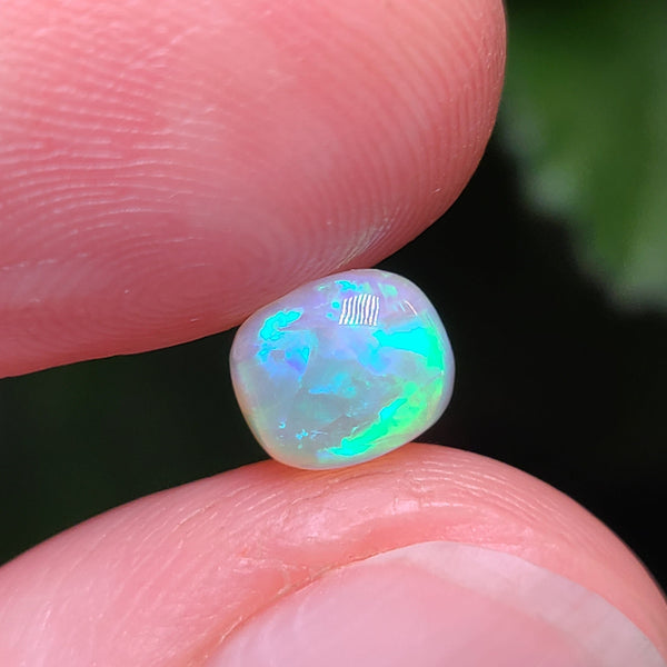 Bright Green Crystal Opal, 0.89ct from Lighting Ridge, AUS
