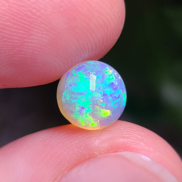 Bright Green Crystal Opal, 2.01ct from Lighting Ridge, AUS