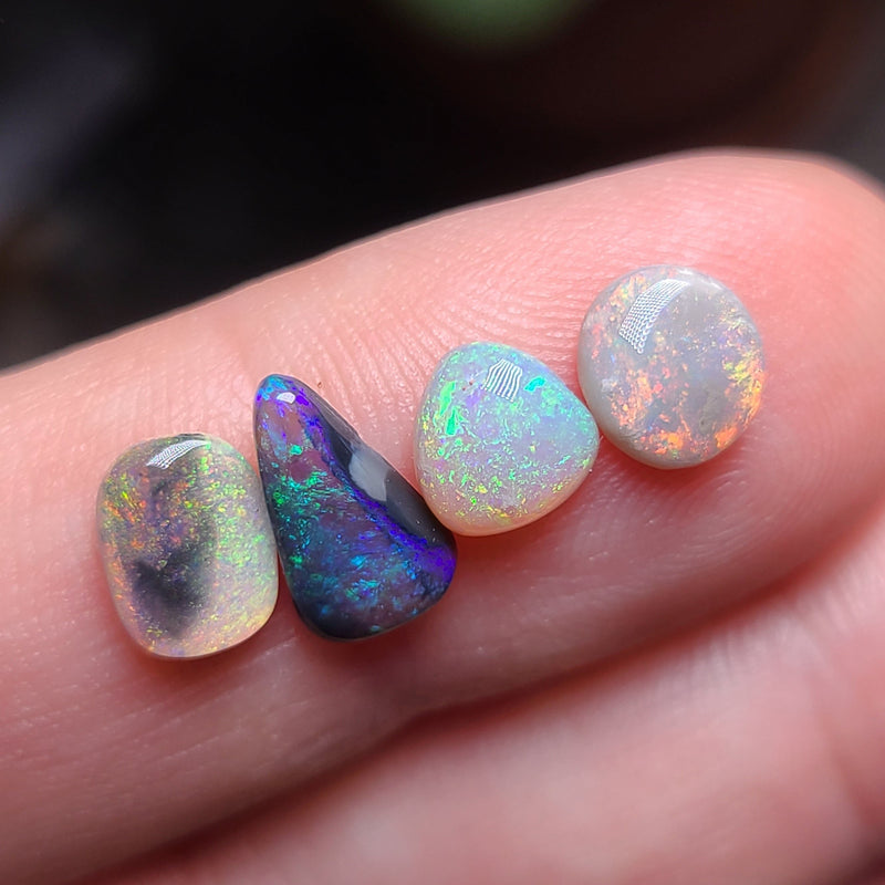 Jewelers Parcel of Small Australian Opals, 2.70tcw/4pcs