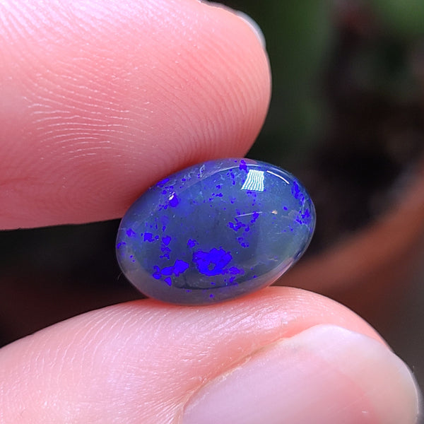 Purple Black Opal, 4.10ct from Lighting Ridge, Australia