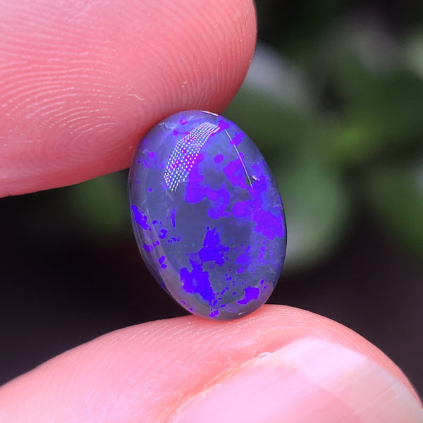 Purple Black Opal, 4.10ct from Lighting Ridge, Australia