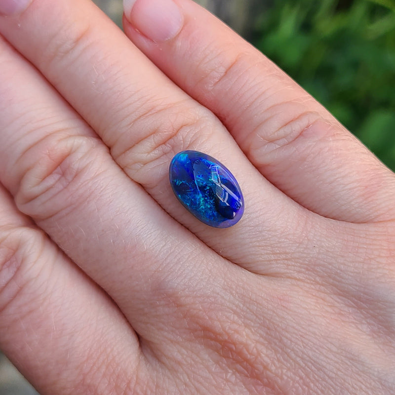 Blue mixed body opal, 5.20ct