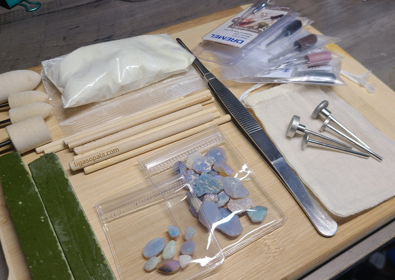 Liga's Opal Polishing Kit for Rotary tools