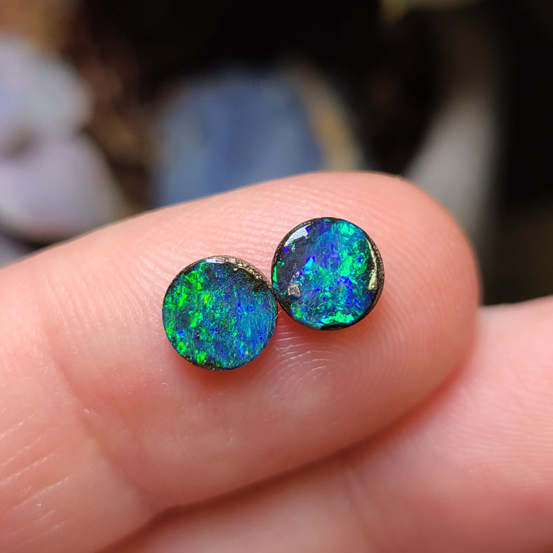 Pair of Green Boulder Opals, 1.25tcw from Queensland, AUS