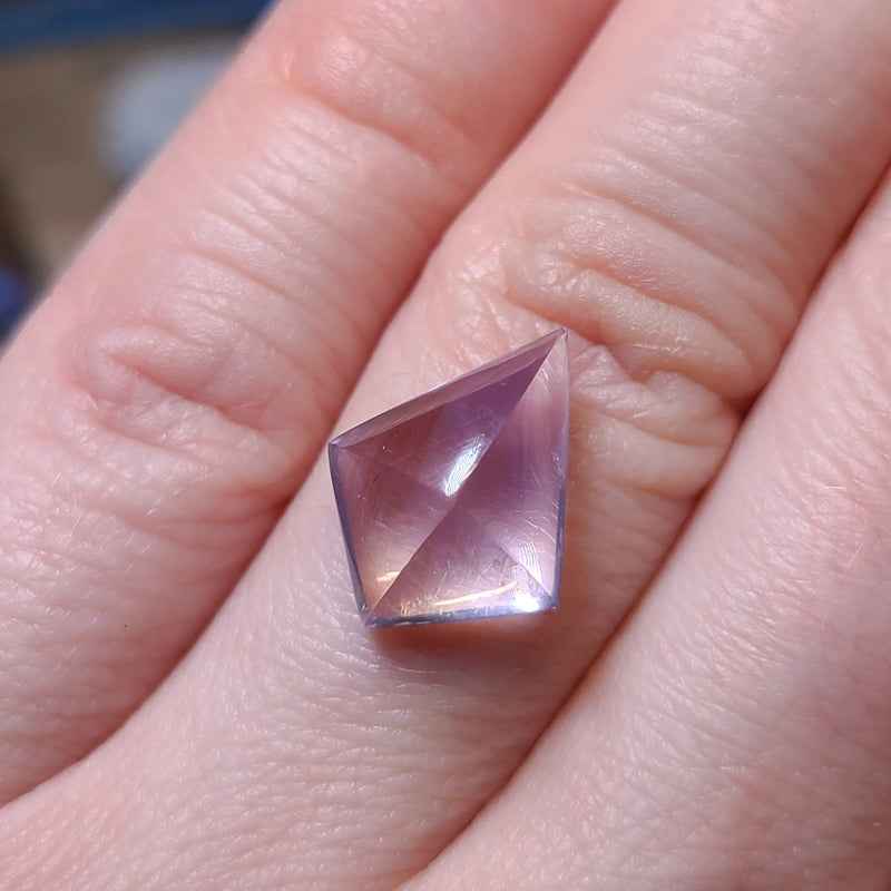 Lavender Quartz cabochon, 6.07ct from Brazil